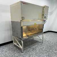 Thermo Forma Class II A2 4' Biosafety Cabinet image 0